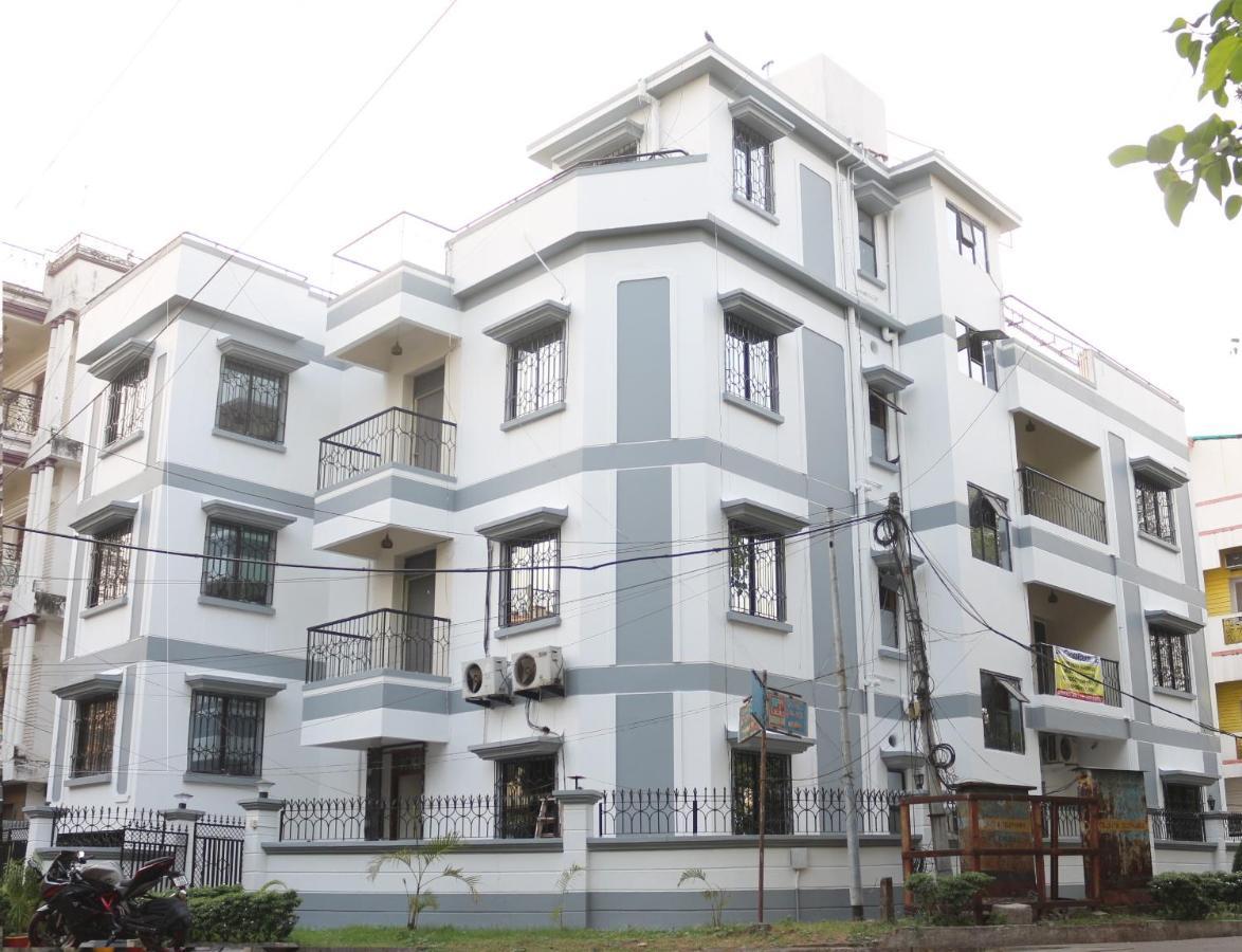 Hotel Crossroads Kalkuta Zewnętrze zdjęcie